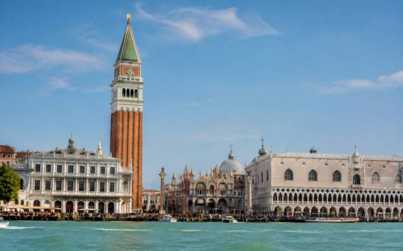 Campanile storto Venezia: storia, curiosità e dove ammirarlo